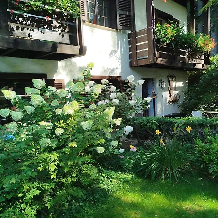 I Lunaria شقة كارباش
